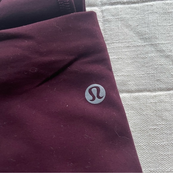 Lululemon Wunder train leggings 25” Cassis - Picture 3 of 4